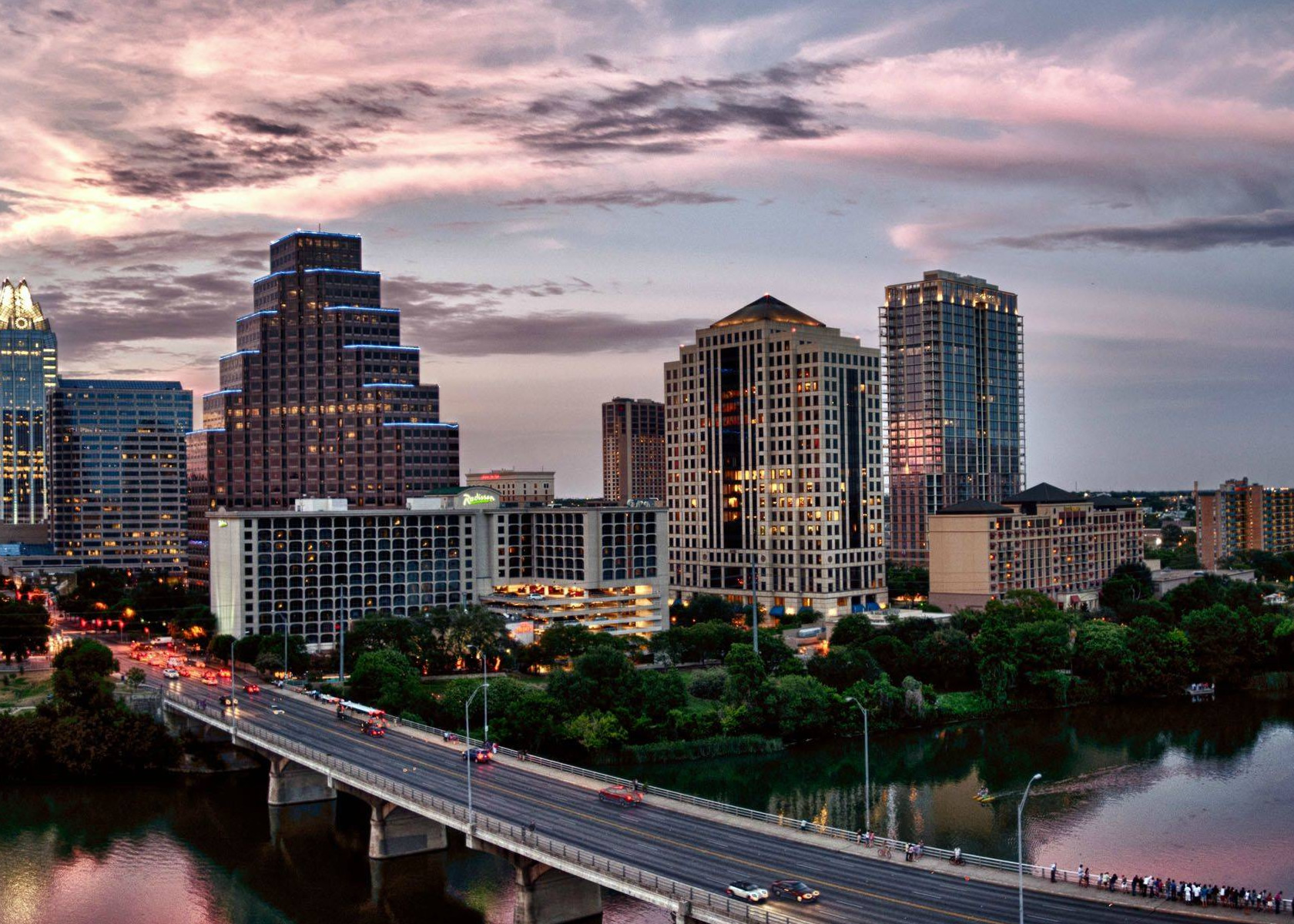 Full Service Commercial Real Estate Firm